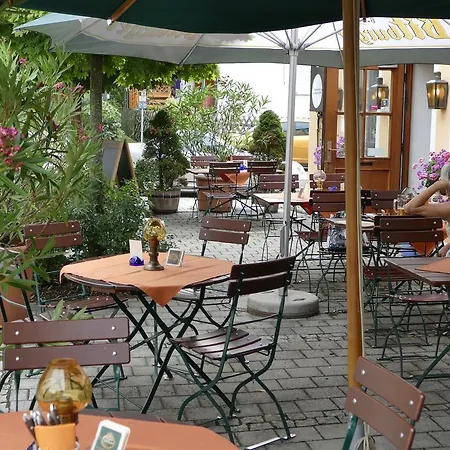 波斯特哈尔特酒店 Reichertshofen